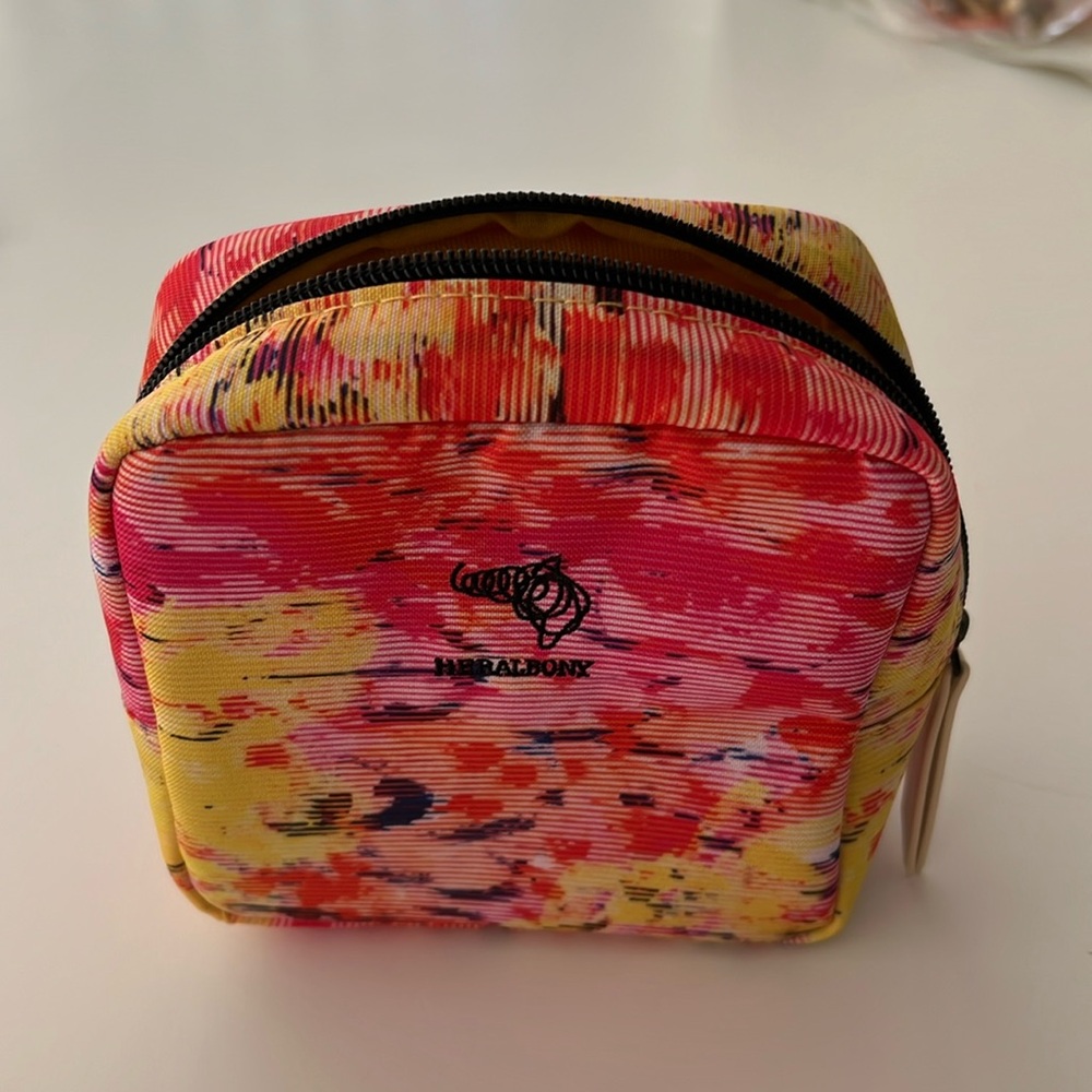 New without tag travel bag